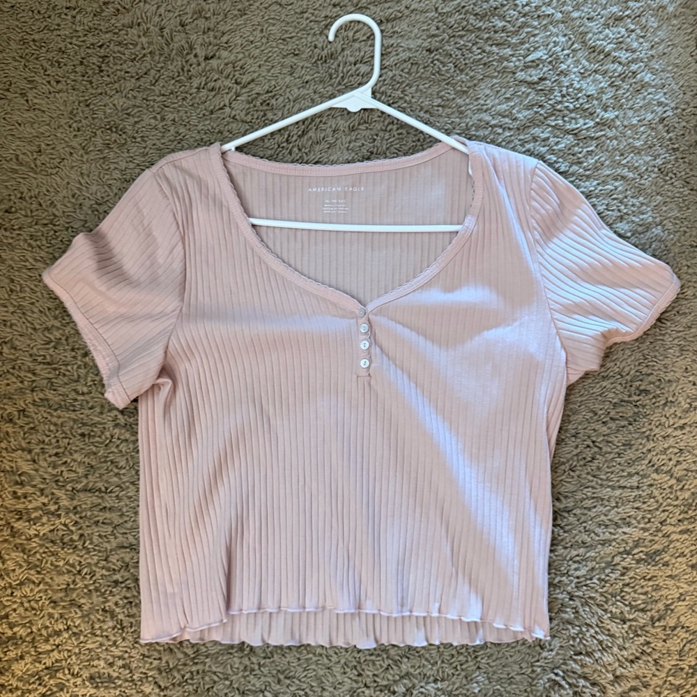 American Eagle XL light pink crop top.